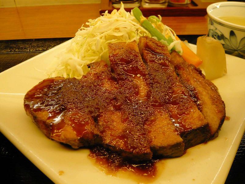 やわらかくてジューシーな豚テキ