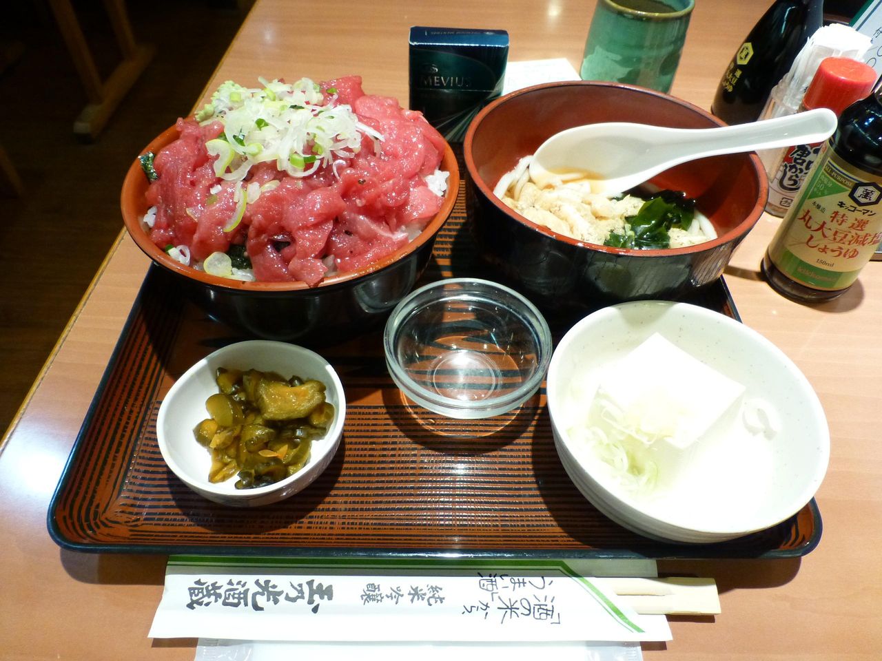土曜日限定のマグロ中落ちセット特盛1,000円