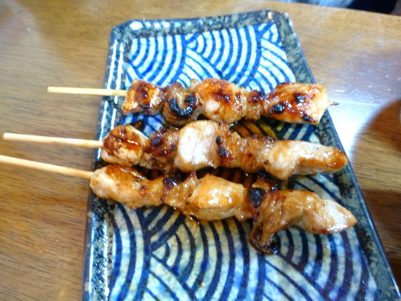 焼鳥3本(かたい)220円