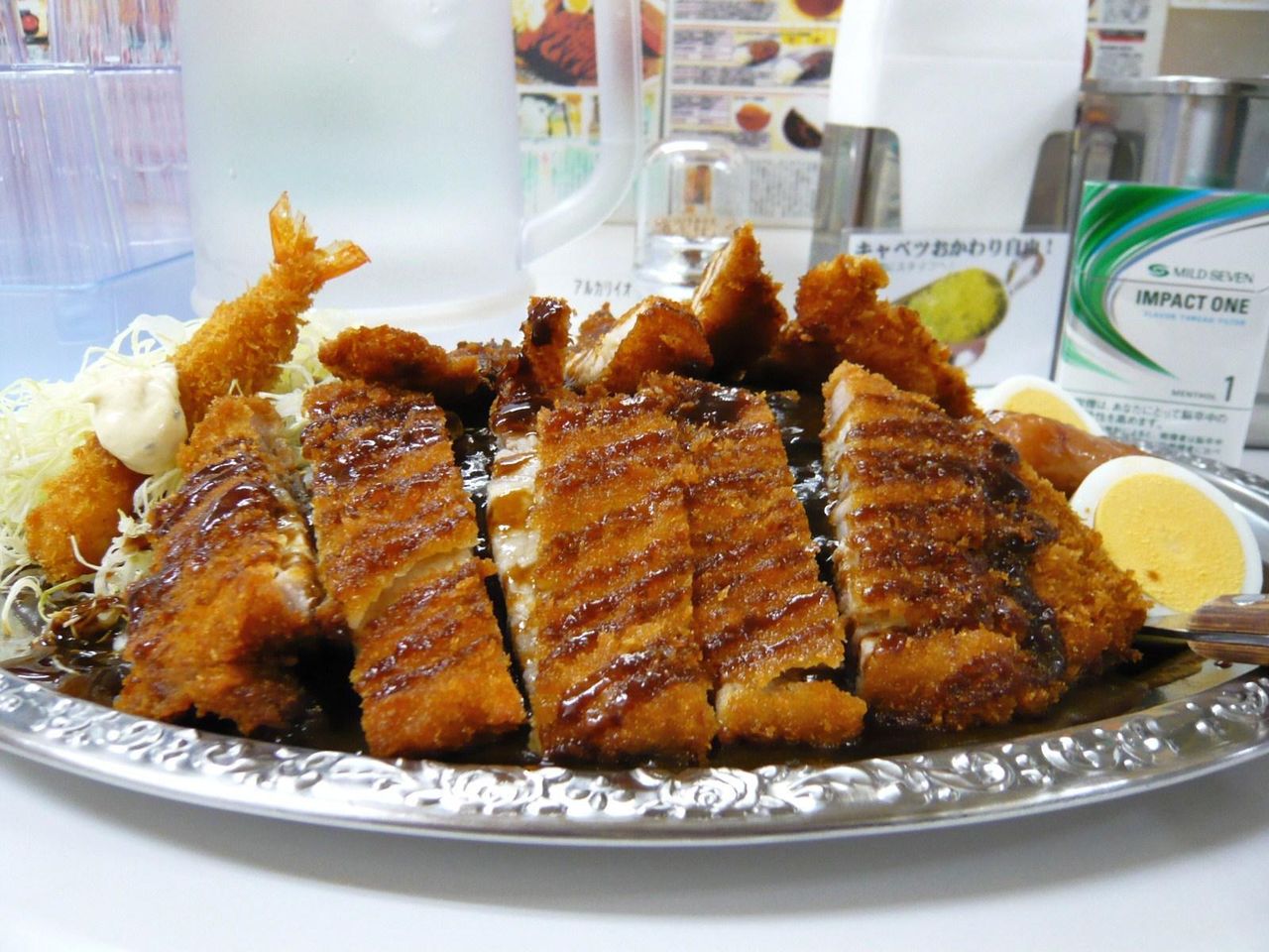 メジャーカレーのボリュームは、ハンパじゃありません!
