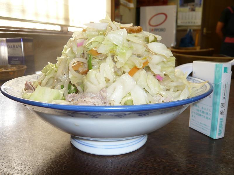 宝来軒の長崎チャンポン大盛800円・・・デカ盛りです!