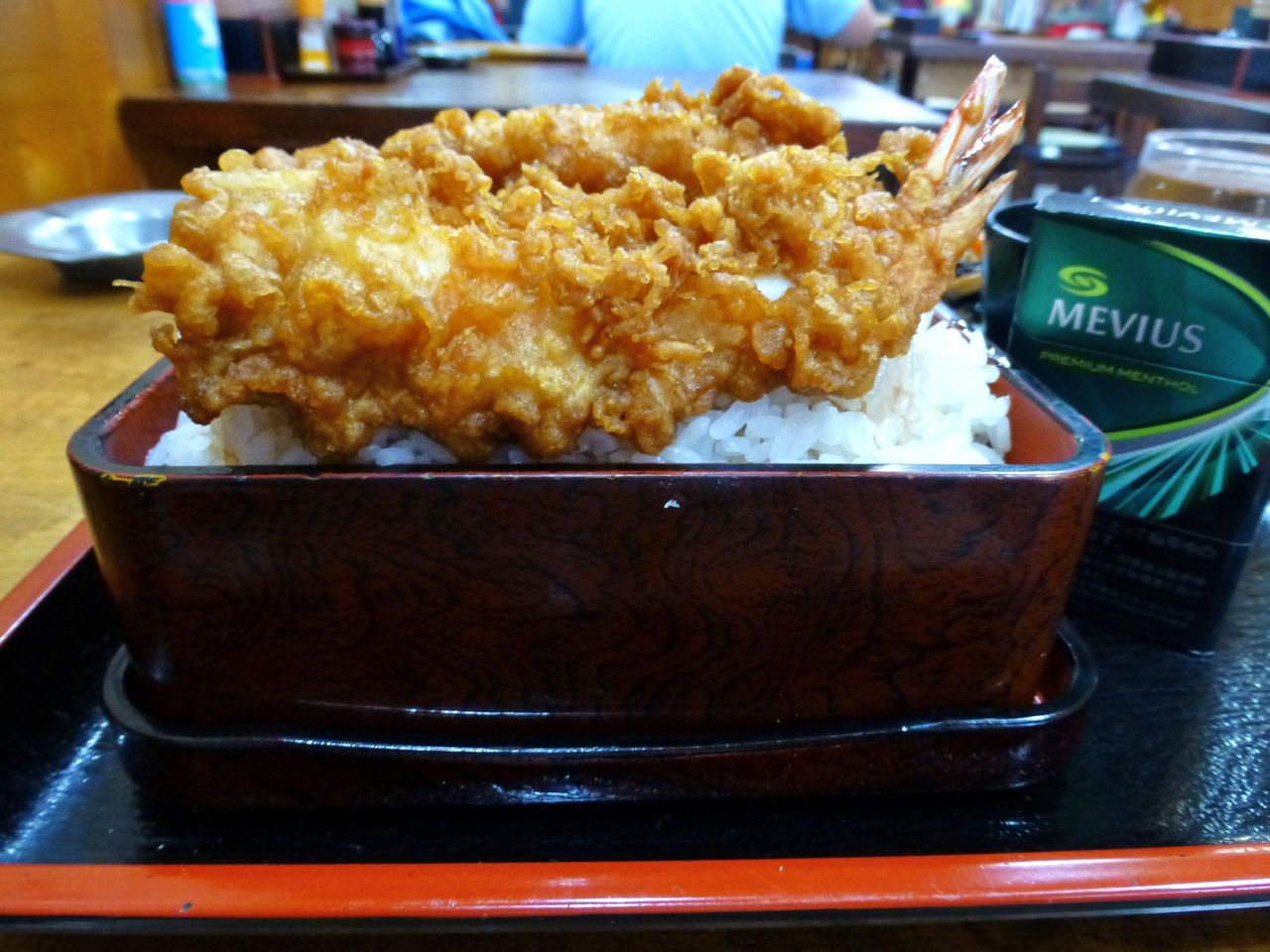 船橋の二葉海神で、デカ盛り天丼!