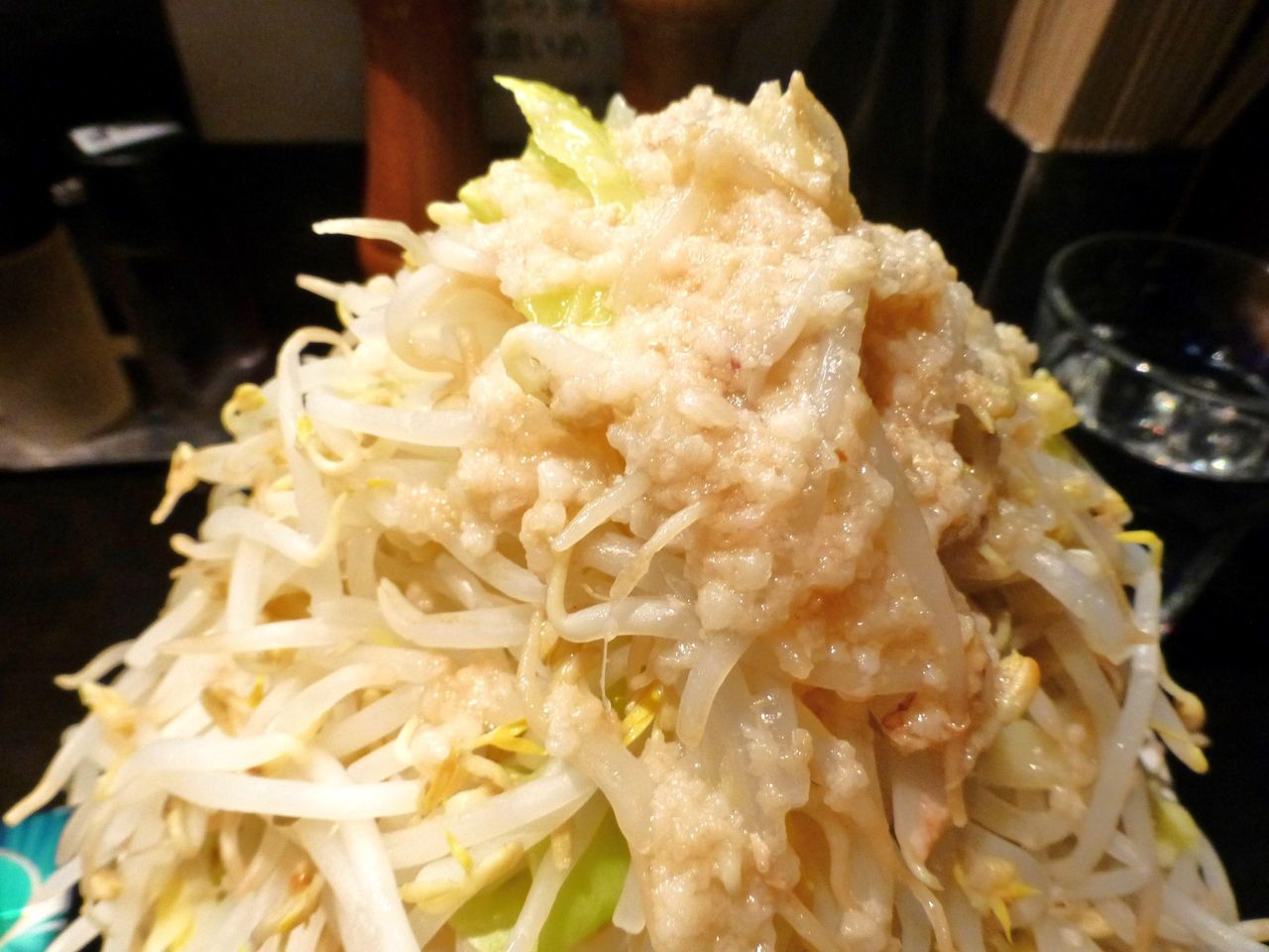 山頂から背脂をゴリゴリとかけ流し!