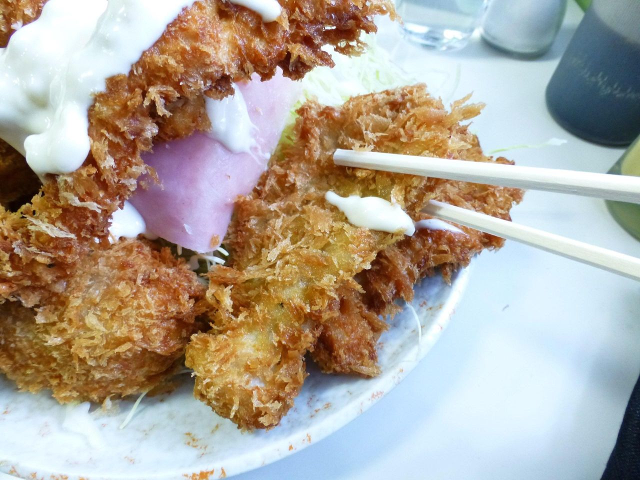 豚ヒレカツは、薄めの肉を使用して、やわらかい仕上がり!