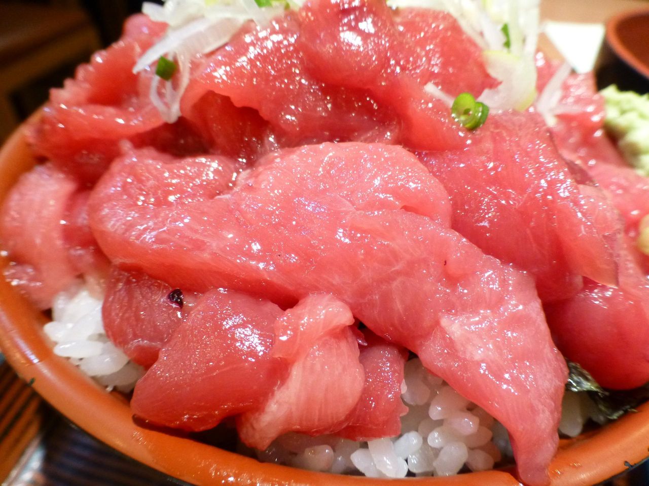 マグロ中落ちがドッサリのっています!