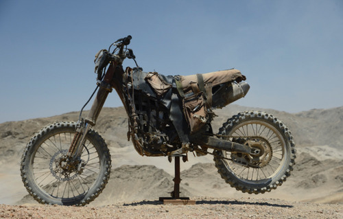 【画像】映画マッドマックスに出ていたバイクが凄い事になっている!の画像(2枚目)
