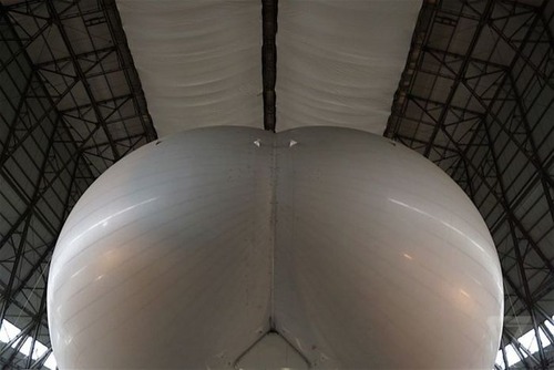 世界最大の飛行船「Airlander10」の画像(15枚目)