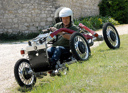 走破性抜群!完全に四輪が独立したカートのような四輪車が凄い!!の画像(5枚目)
