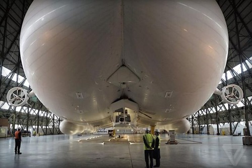世界最大の飛行船「Airlander10」の画像(3枚目)