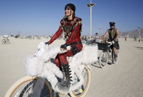荒野の祭典!バーニングマン2015の画像の数々!の画像(18枚目)
