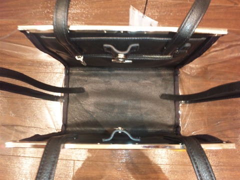 243ec6fc.jpg