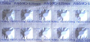 �ϥ륷����