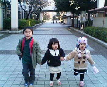 従姉妹3人組