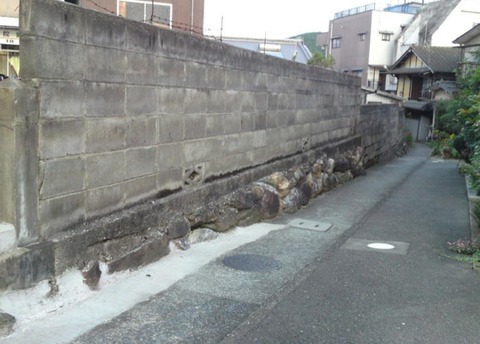 狭い道路