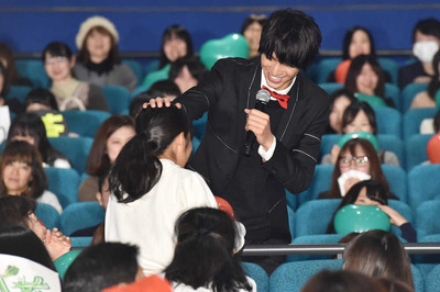 20161225s00041000180000p_view