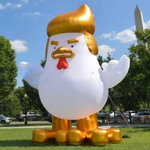trump-inflatable-chicken-580x385