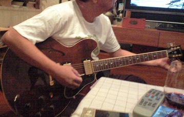 ES-335