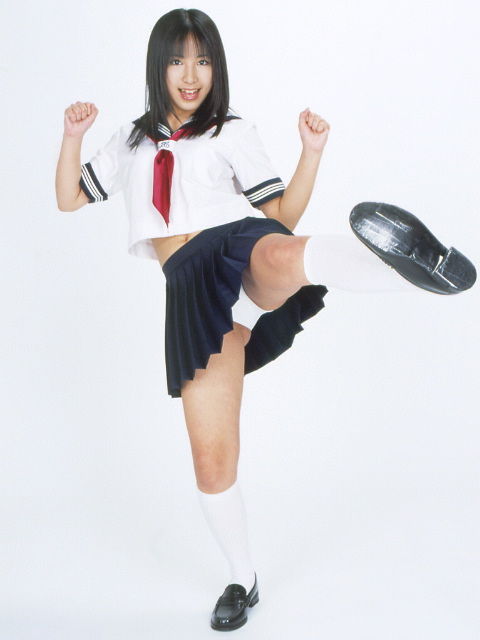 ハイキックパンチラ