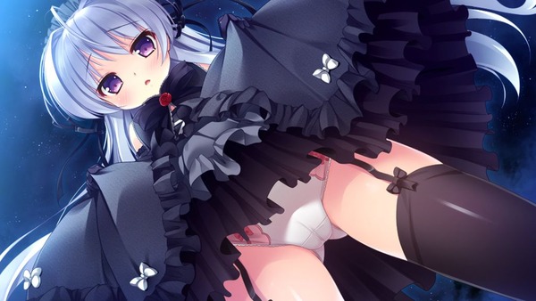 スカートをたくし上げてスケベな部分を見せてくれるやさしい女の子