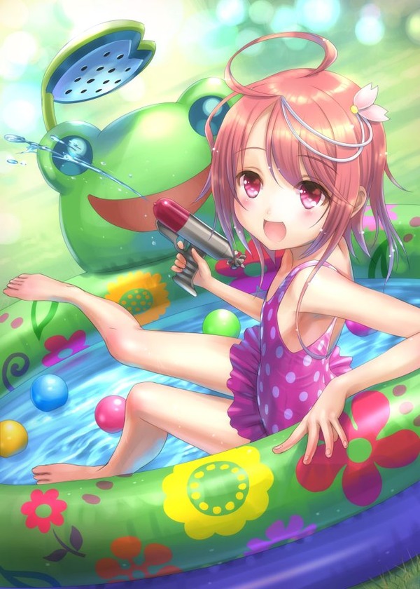 見事な肢体をさらしている水着美少女画像