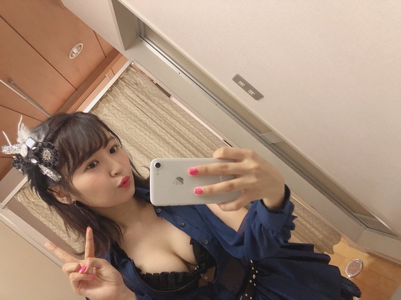 2 	YouTube>1{ ->摜>15 