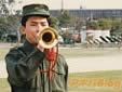自衛隊)