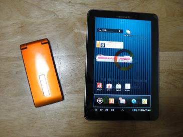 タブレットとガラケー
