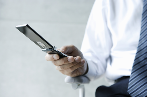 未だにガラケーだけどスマホのメリットなくね?