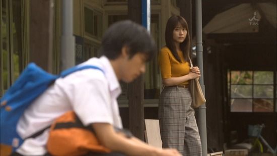 有村架純(25)の着衣ニットの巨乳おっぱいがエロいｗｗ【エロ画像】