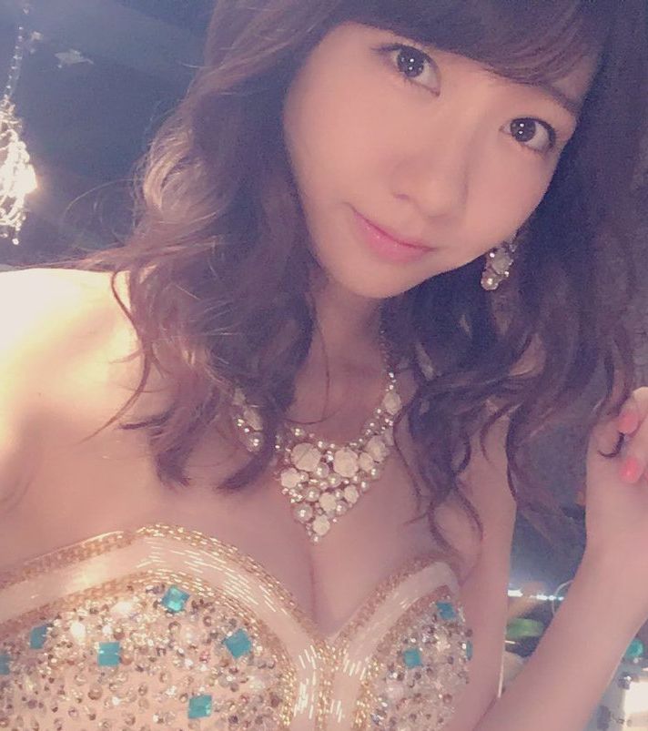 柏木由紀 (25)豊胸やニンニク鼻と言われてもこの巨乳グラビアは正直抜けるよなwwこんなキャバ嬢いてほしいww【エロ画像】