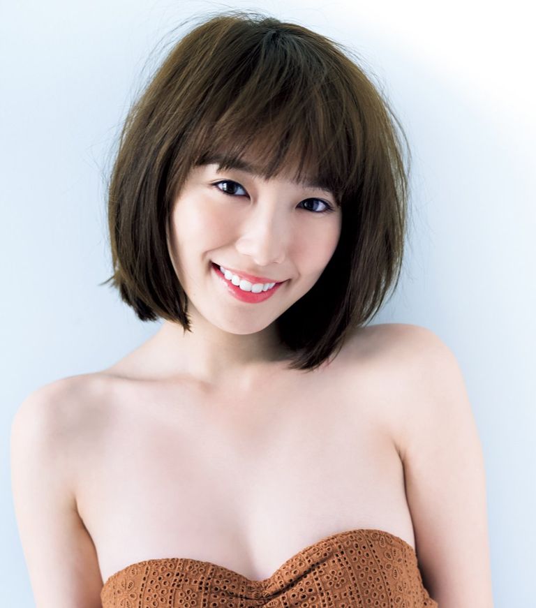 飯豊まりえ(20)のバンドゥビキニショットが抜けるww【エロ画像】