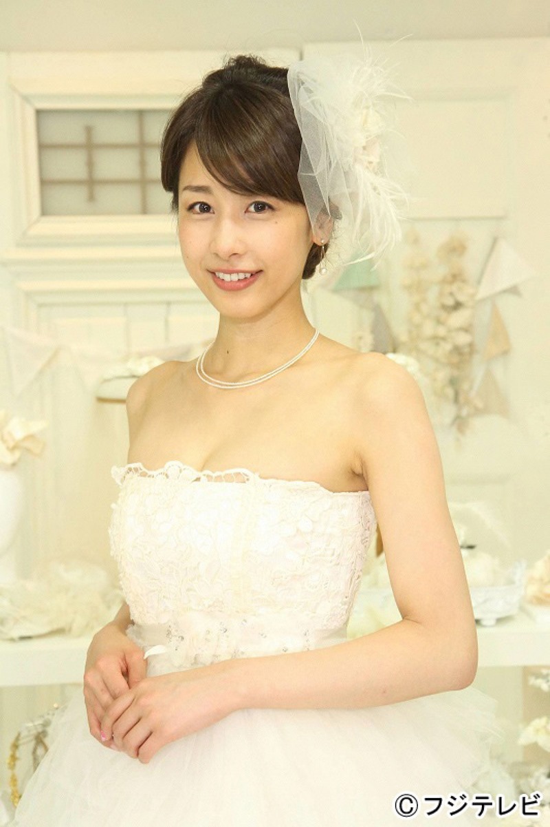 加藤綾子アナ(30)の谷間ドレスがエロい！おっぱいデカすぎだろｗｗｗの画像