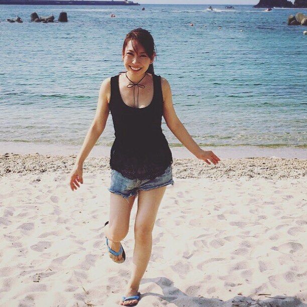 元AKB増田有華(25)のゆっぱいが健在!instagramでドスケベ水着披露!巨乳とむちむち太ももがエロい!