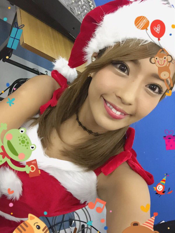橋本梨菜(27)サンタコスの自画撮りがクッソエロいww【エロ画像】