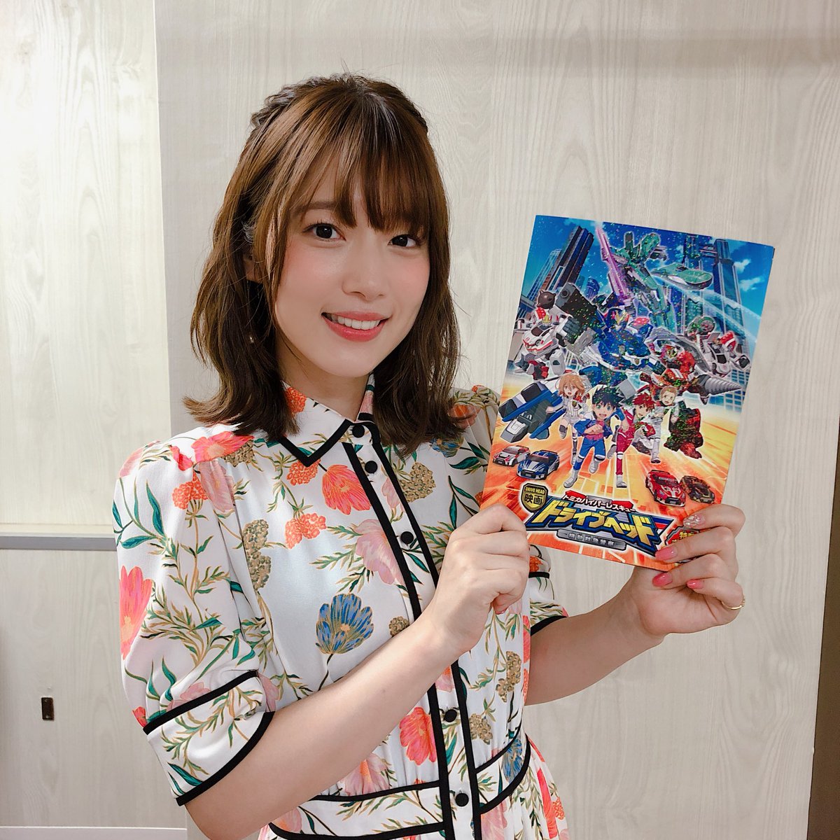 声優・内田真礼(28)の着衣ニットおっぱいがけしからんww【エロ画像】｜芸能エロチャンネル