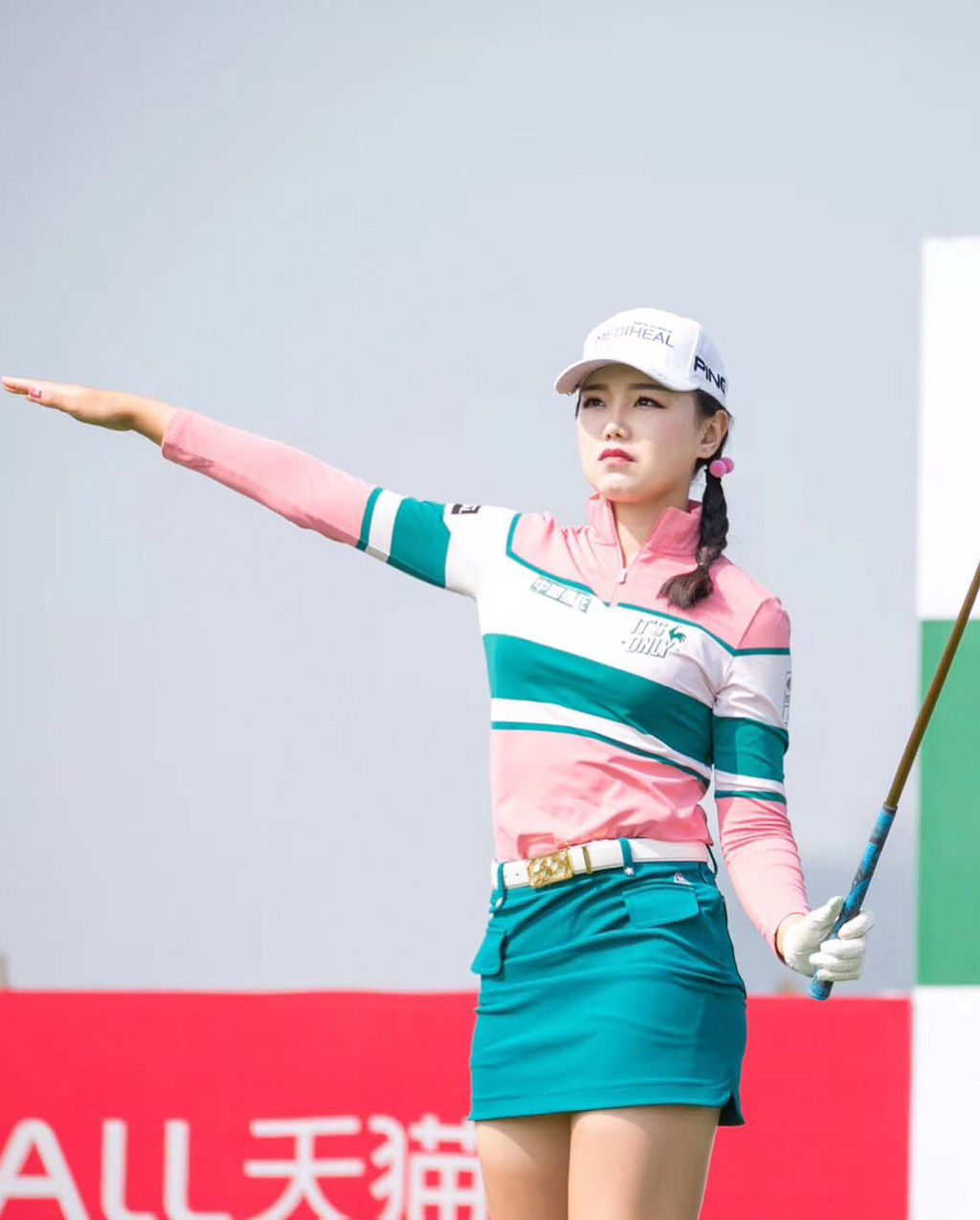 セキ・ユウティン(20)中国人女子ゴルファーの美脚が抜けるww【エロ画像】｜芸能エロチャンネル