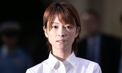 吉澤ひとみ_top_0104