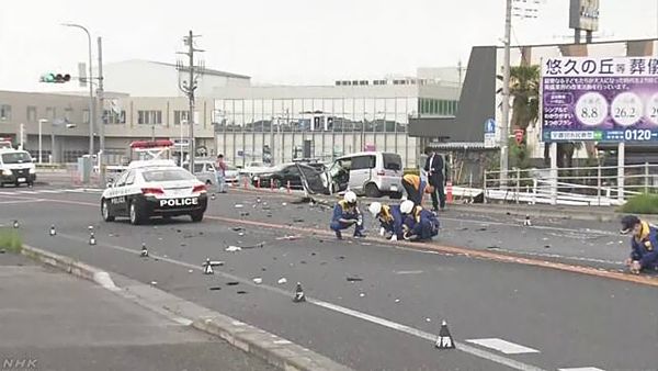 【栃木宇都宮】パトカーから逃走中の車、対向車線にはみ出し衝突=軽乗用車の男性死亡