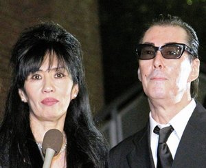 【シーナ&ロケッツ】シーナさん死去 夫・鮎川誠氏「2人の愛は永遠だぜ」 「ROKKET RIDE」を聴きながら息を引き取る