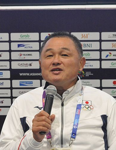 【日本の恥】アジア大会バスケ男子 公式ウエアで深夜の歓楽街=国費でナンパか