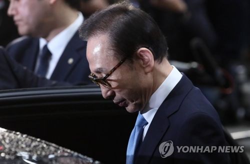 【韓国恒例行事】李明博元大統領を逮捕 朴槿恵被告に続き4人目=次は文在寅?