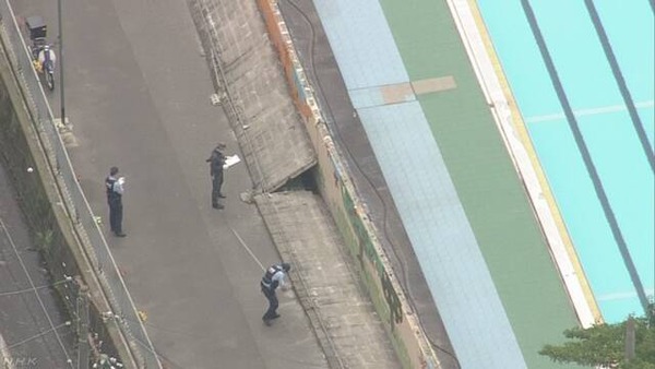 【大阪震度6弱】高槻・寿栄小学校で9歳女児死亡 プール外壁倒壊=手抜き工事か