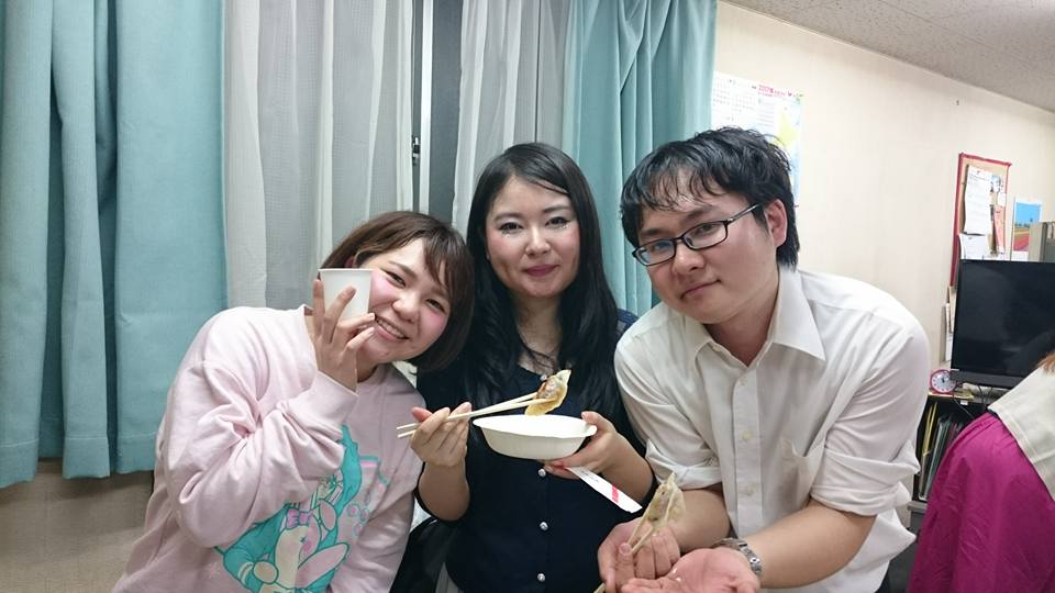 スタッフ3人n