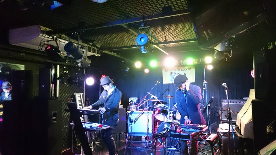 vivid l!nks 1_n