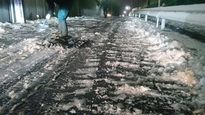2除雪作業中 (4)