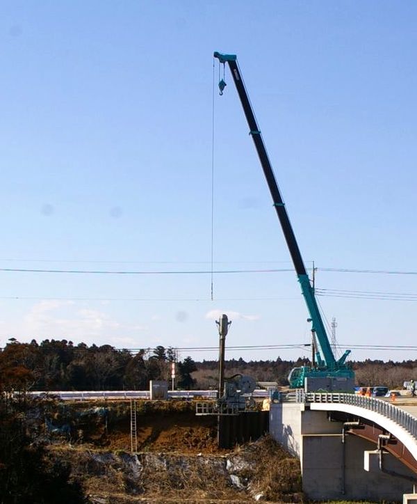 2012-02-03045