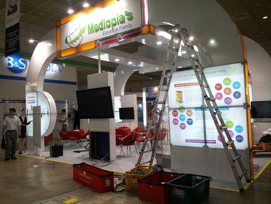 as know as de wanとトイプードルブラックの銀座リリー00