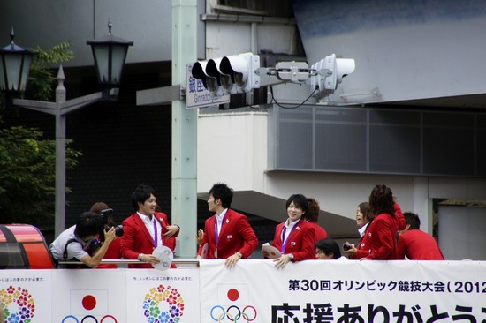 as know as de wanと銀座リリー10