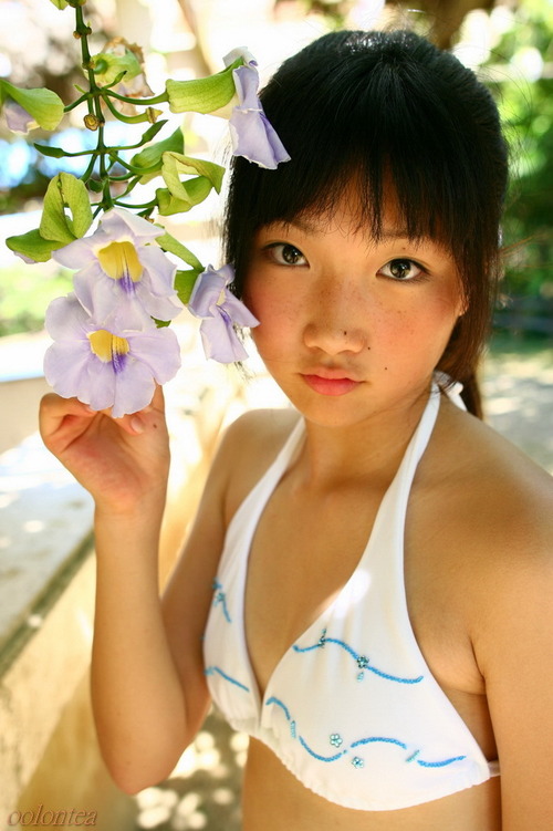 【三花愛良】Ｔバック小学生の 現在ｗｗｗｗｗｗｗｗ【２１才】