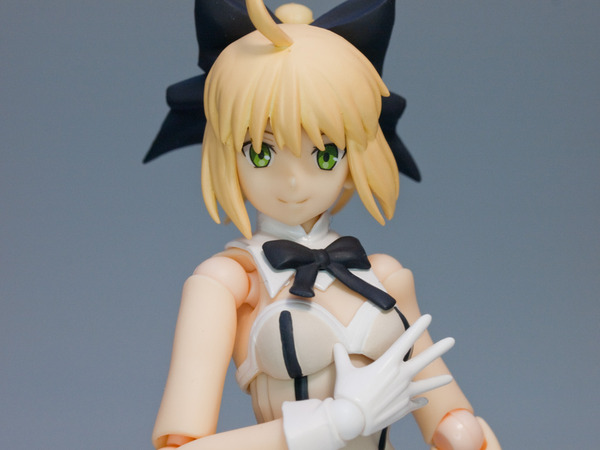 figma セイバー/アルトリア・ペンドラゴン[リリィ] 第三再臨ver.